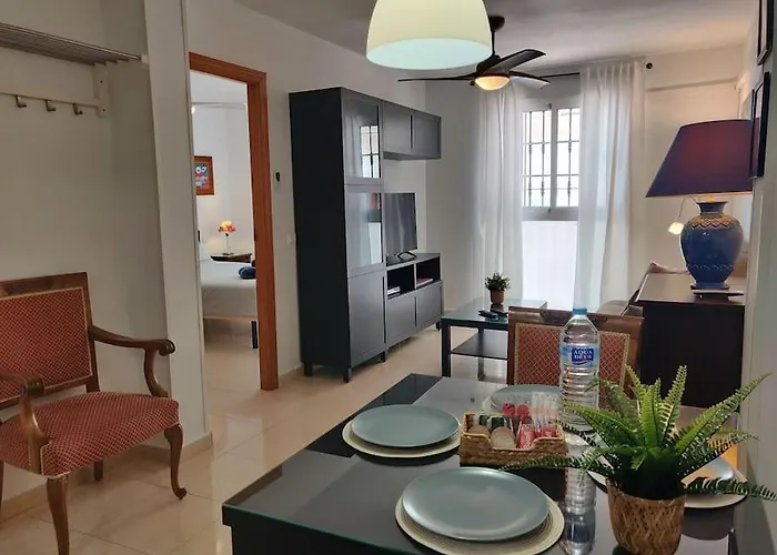 Centrico En A 200 Metros De La Playa 푸엔히롤라