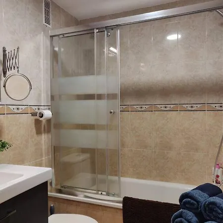 Centrico En A 200 Metros De La Playa *